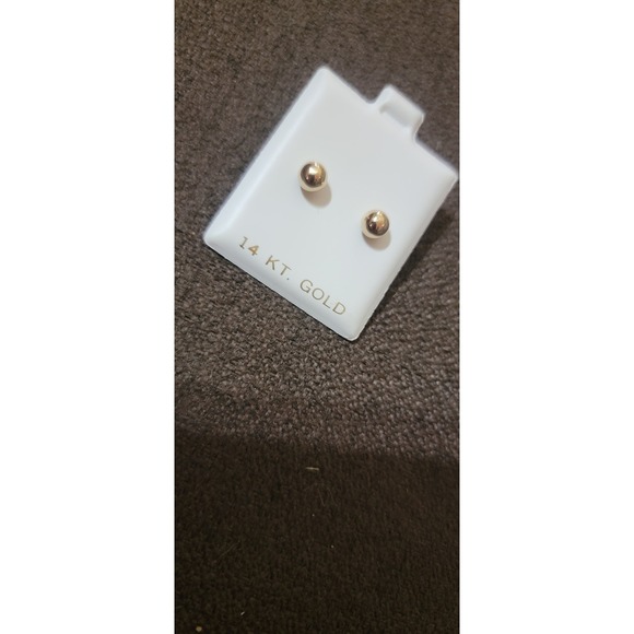 14 Karat Gold 5.8mm Ball Stud Earrings Classy Classic Minimalist Fine Jewelry - Picture 11 of 11